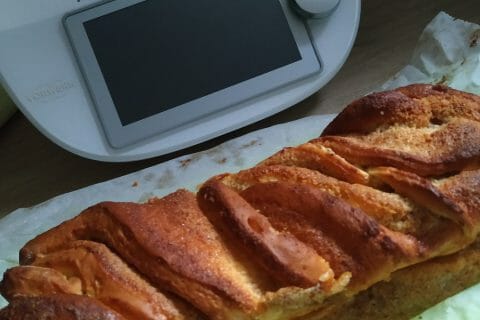 Cliquez pour zoomer ! Brioche à la crème d’amande Thermomix par Syriaubenthi