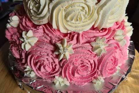 Cliquez pour zoomer ! Layer cake Kinder Bueno Thermomix par Cindy79