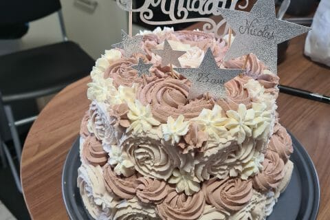 Cliquez pour zoomer ! Layer cake Kinder Bueno Thermomix par Cindy79