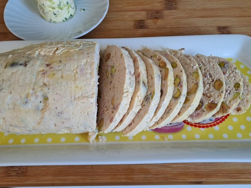 Cliquez pour zoomer ! Galantine de poulet aux pistaches Thermomix par Mali_Ya
