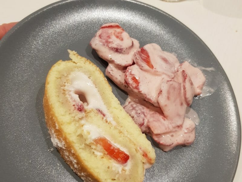 Cliquez pour zoomer ! Fraisier roulé Thermomix par Delph 69