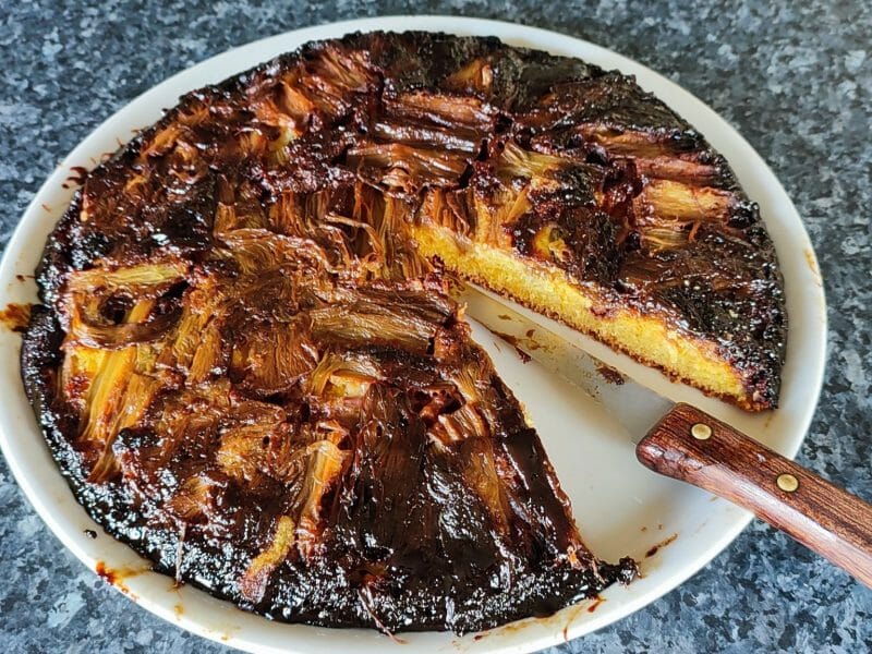 Cliquez pour zoomer ! Gâteau renversé à la rhubarbe et caramel au beurre salé Thermomix par François