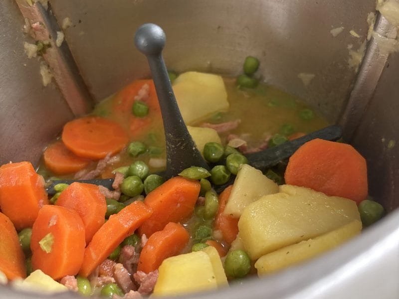 Cliquez pour zoomer ! Jardinière de légumes aux lardons Thermomix par Corinne46