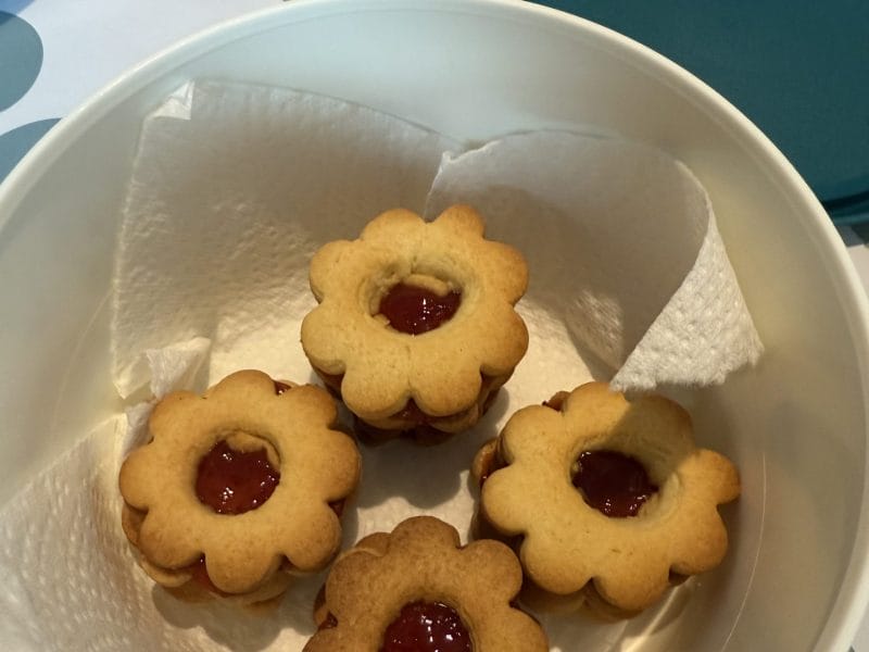 Cliquez pour zoomer ! Sablés à la confiture Thermomix par loutse