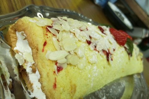 Cliquez pour zoomer ! Fraisier roulé Thermomix par BiduleChouette