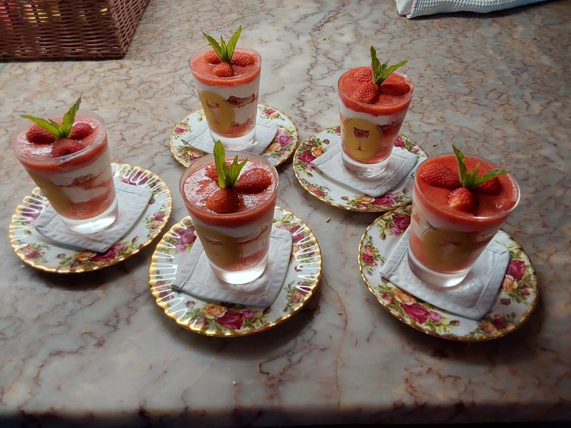 Cliquez pour zoomer ! Tiramisu aux fraises en verrines Thermomix par afambergi