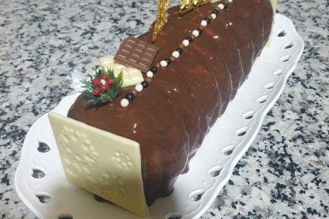 Cliquez pour zoomer ! Bûche mousse au chocolat Thermomix par Kechmomix