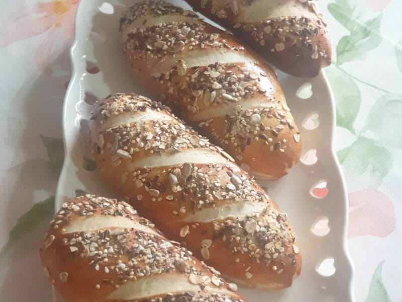 Cliquez pour zoomer ! Mauricette – Petits pains alsaciens Thermomix par Kechmomix