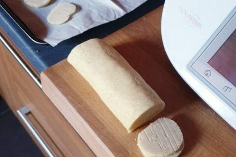Cliquez pour zoomer ! Biscuits apéritif crème et oignon au Thermomix