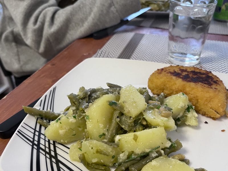 Cliquez pour zoomer ! Pommes de terre et haricots verts à l’ail et au persil Thermomix par lnmahelia107