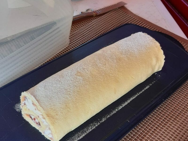 Cliquez pour zoomer ! Fraisier roulé Thermomix par Laurence_3