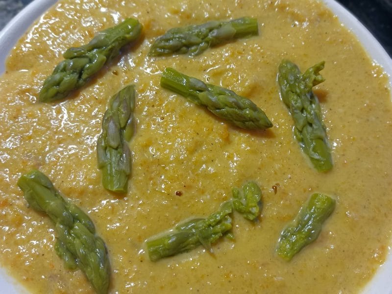 Cliquez pour zoomer ! Velouté d’asperges et carottes Thermomix par philoj