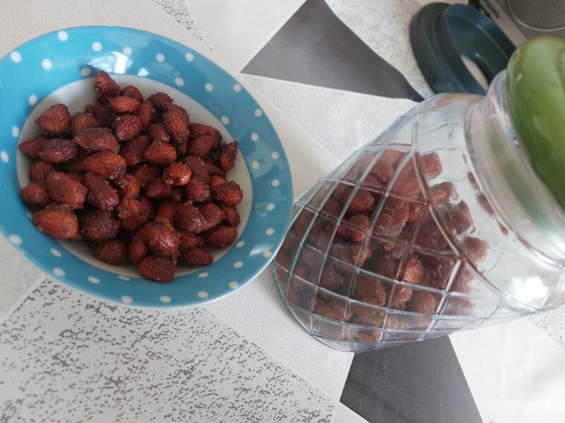 Cliquez pour zoomer ! Amandes grillées à la cannelle et au miel Thermomix par Sara33