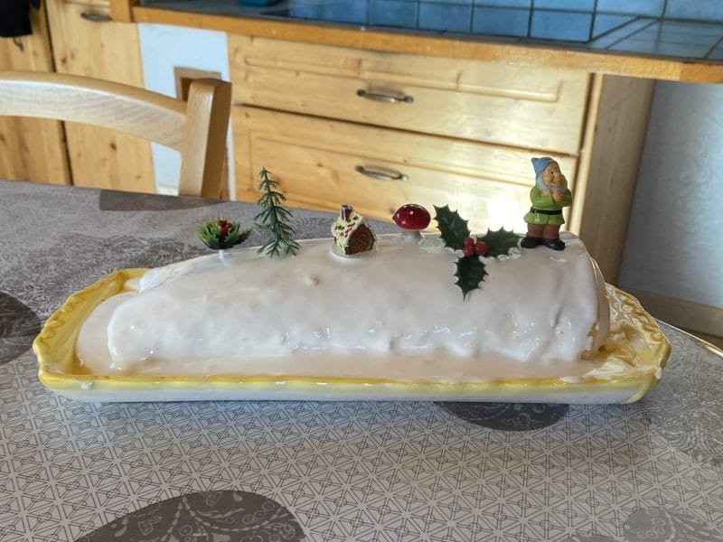 Cliquez pour zoomer ! Bûche au citron meringuée Thermomix par clemsouwrc