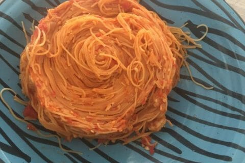 Cliquez pour zoomer ! Spaghettis aux crevettes et à l’ail Thermomix par Hanene87