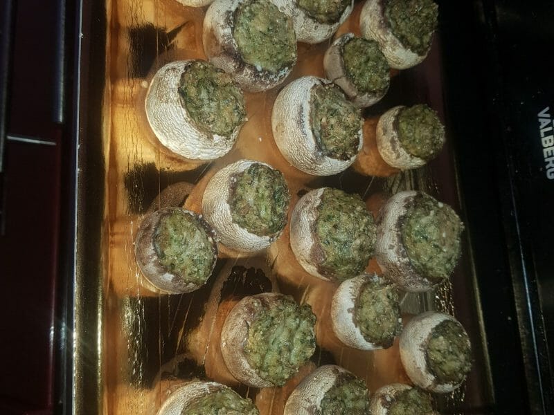 Cliquez pour zoomer ! Champignons farcis Thermomix par Doudoune57