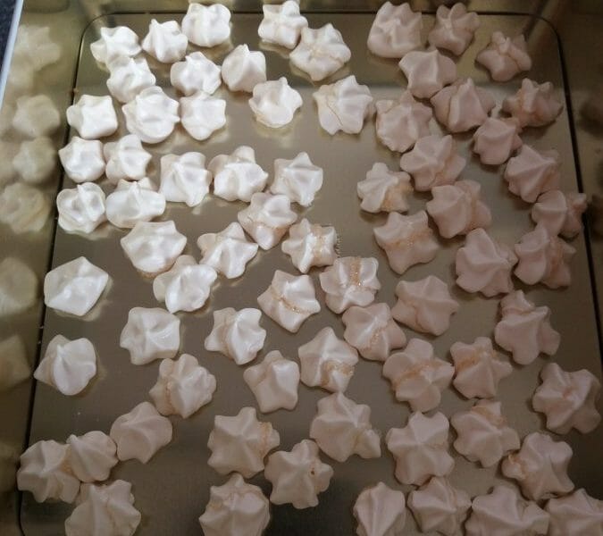 Cliquez pour zoomer ! Meringues Thermomix par Sabrina_2