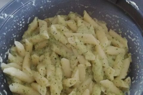 Cliquez pour zoomer ! Farfalle à la crème de courgettes au Thermomix