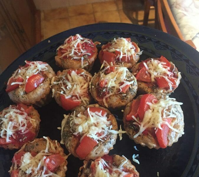Cliquez pour zoomer ! Muffins salés façon pizza Thermomix par Hassou