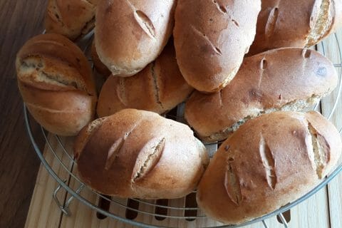 Cliquez pour zoomer ! Petits pains aux dattes Thermomix par Cricri-25