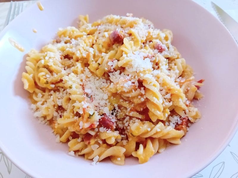 Cliquez pour zoomer ! Fusilli aux tomates et au chorizo Thermomix par Cricri-25