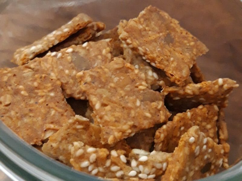 Cliquez pour zoomer ! Crackers salés à l’emmental et aux graines Thermomix par Cricri-25