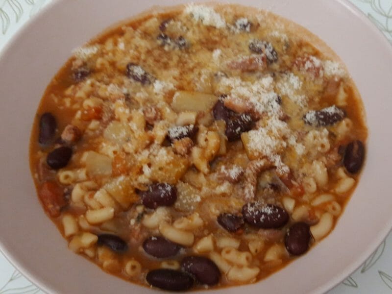 Cliquez pour zoomer ! Soupe aux haricots rouges et coquillettes Thermomix par Cricri-25