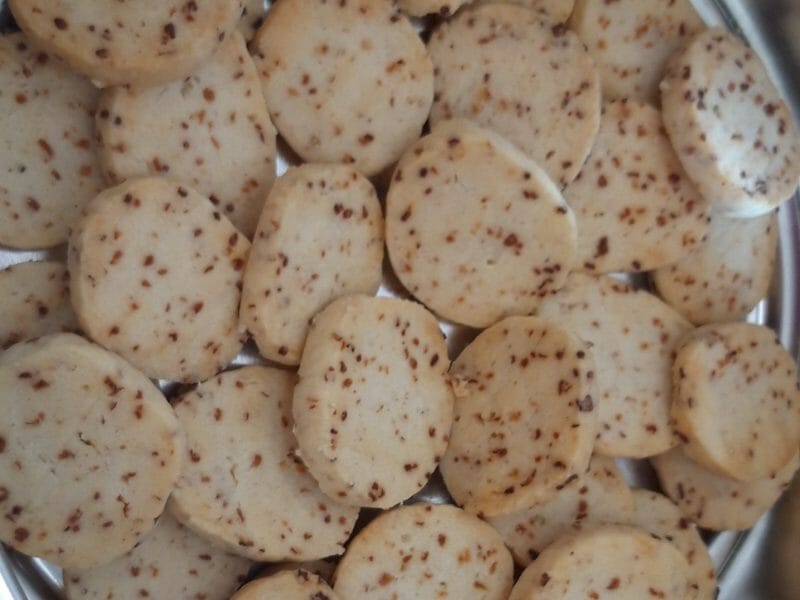 Cliquez pour zoomer ! Biscuits apéritif crème et oignon Thermomix par Cricri-25