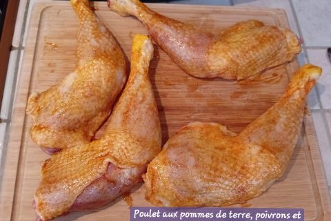 Cliquez pour zoomer ! Poulet aux pommes de terre, poivron et tomates Thermomix par Cricri-25
