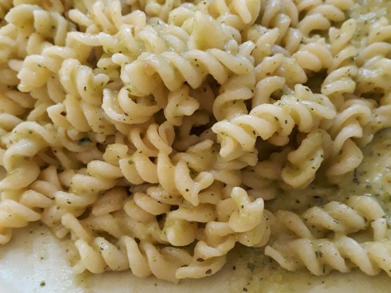 Cliquez pour zoomer ! Farfalle à la crème de courgettes Thermomix par Eve Lyne68