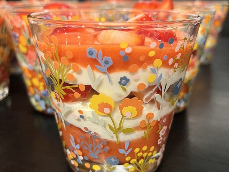 Cliquez pour zoomer ! Tiramisu aux fraises en verrines Thermomix par Vanessa_4