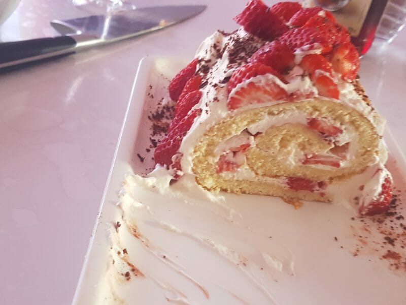 Cliquez pour zoomer ! Fraisier roulé Thermomix par pepita34725