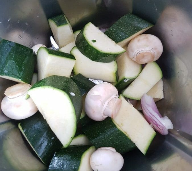 Cliquez pour zoomer ! Risotto champignons et courgettes Thermomix par Bouhadfane