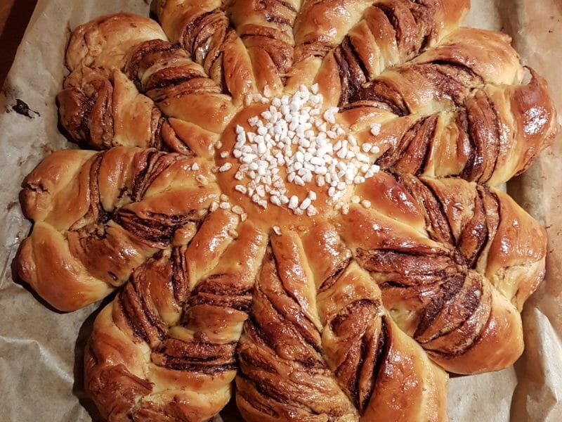 Cliquez pour zoomer ! Brioche étoilée au Nutella Thermomix par Aurelie_7
