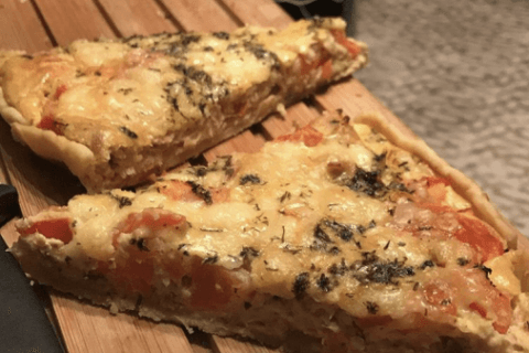 Cliquez pour zoomer ! Tarte au thon, tomate et moutarde Thermomix par Khadra