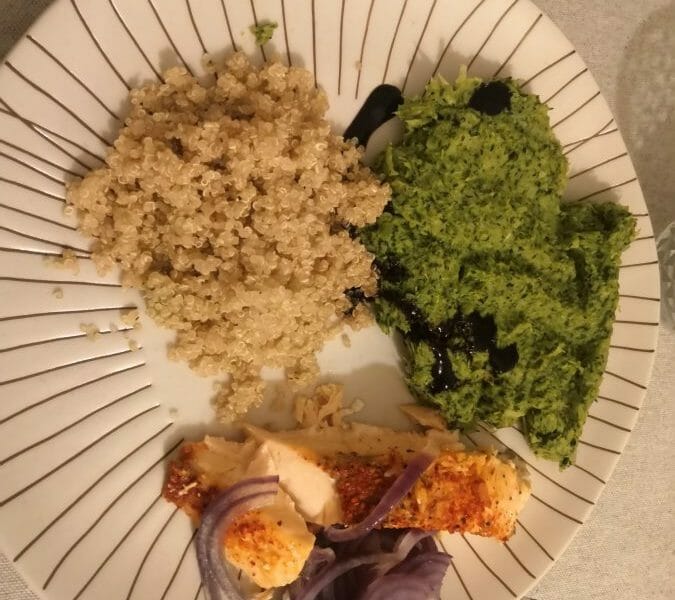 Cliquez pour zoomer ! Saumon sur purée de brocolis Thermomix par Cecile_2