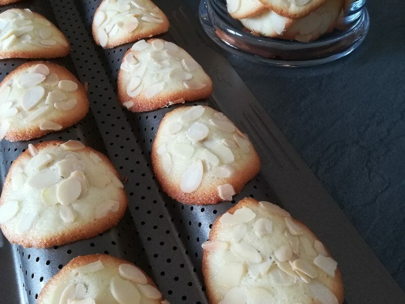 Cliquez pour zoomer ! Tuiles aux amandes Thermomix par Lea.2202