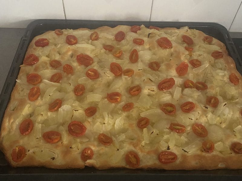 Cliquez pour zoomer ! Focaccia aux oignons Thermomix par Sabine66250