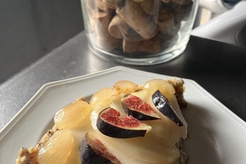 Cliquez pour zoomer ! Tarte sans cuisson façon pana cotta et fruits rouges Thermomix par fabilou007