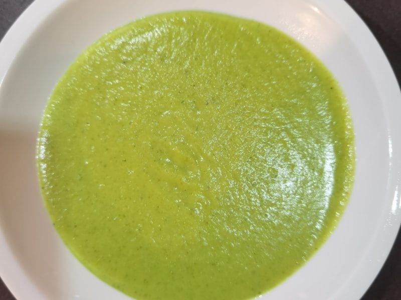 Cliquez pour zoomer ! Soupe de brocolis et pommes de terre Thermomix par aurelie_pe_1985