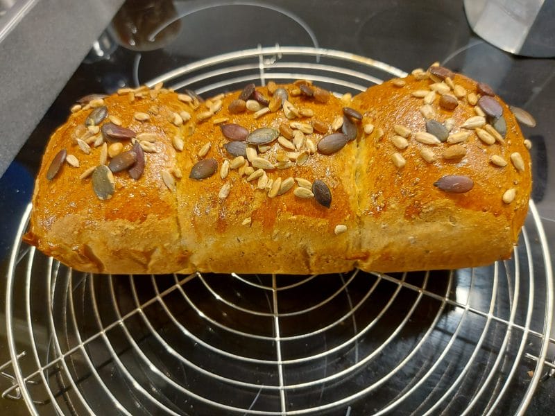 Cliquez pour zoomer ! Pain de mie aux blancs d’oeufs et aux graines de céréales Thermomix par nahama