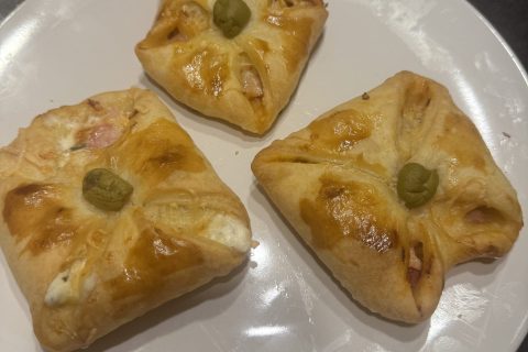 Cliquez pour zoomer ! Paniers feuilletés jambon fromage Thermomix par daniella38