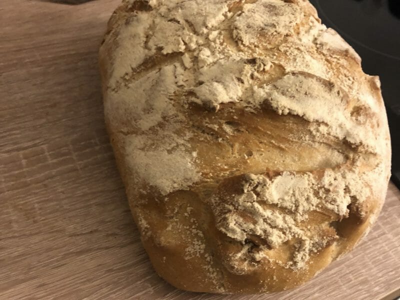 Cliquez pour zoomer ! Pain Cocotte Thermomix par Magali07