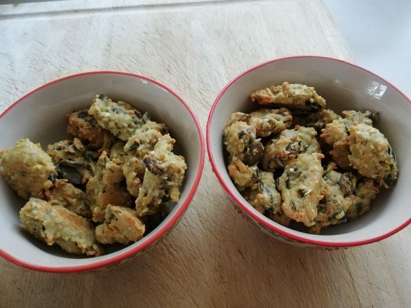 Cliquez pour zoomer ! Crackers salés à l’emmental et aux graines Thermomix par Celinette35