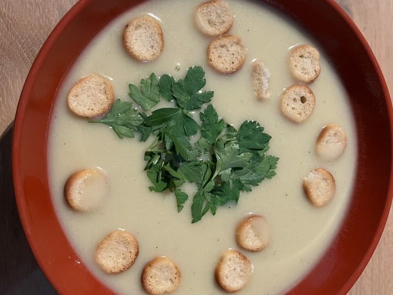 Cliquez pour zoomer ! Velouté à l’oignon et aux pommes de terre Thermomix par Vanessa68