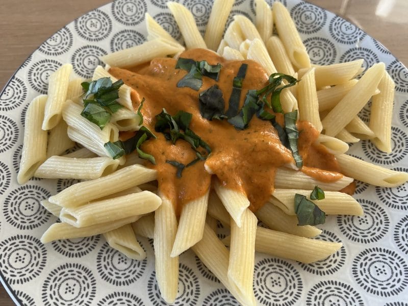 Cliquez pour zoomer ! Pâtes sauce rosée ail et basilic Thermomix par Vanessa68