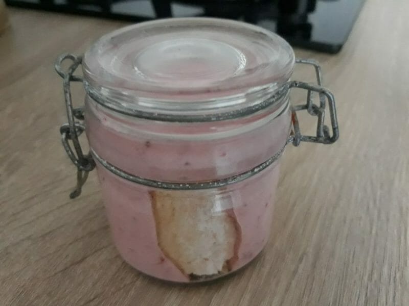 Cliquez pour zoomer ! Mousse à la framboise et son coulis Thermomix par Rostefange