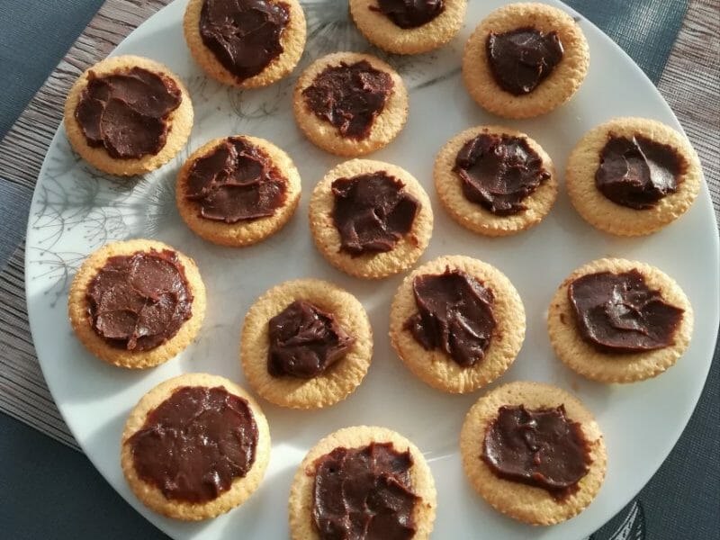 Cliquez pour zoomer ! Barquettes au chocolat Thermomix par LilyC974