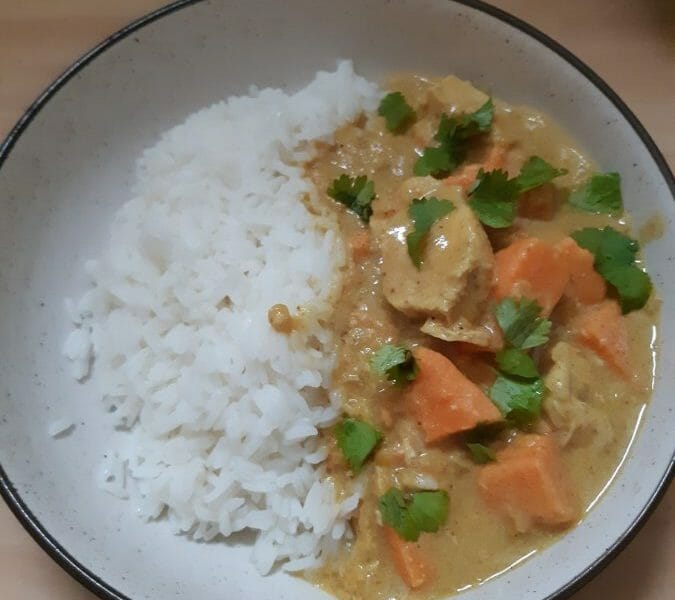 Cliquez pour zoomer ! Curry de poulet aux patates douces Thermomix par Claire8854