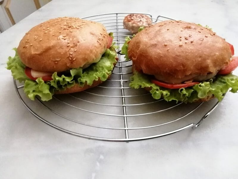 Cliquez pour zoomer ! Pains hamburger Thermomix par OJU45